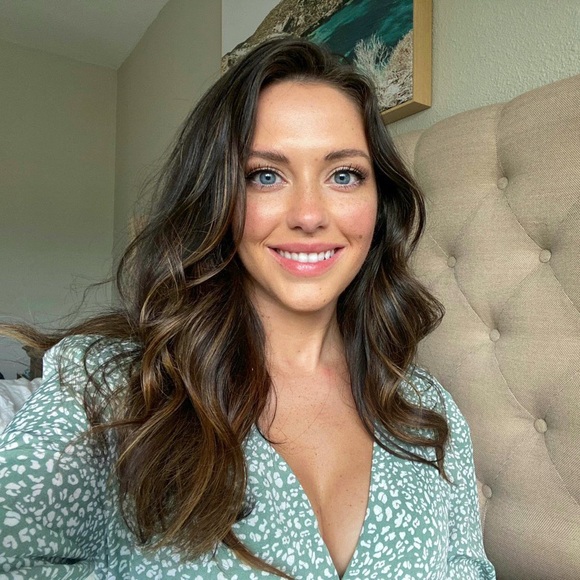 IG: becsbocci - Picture 2 of 2